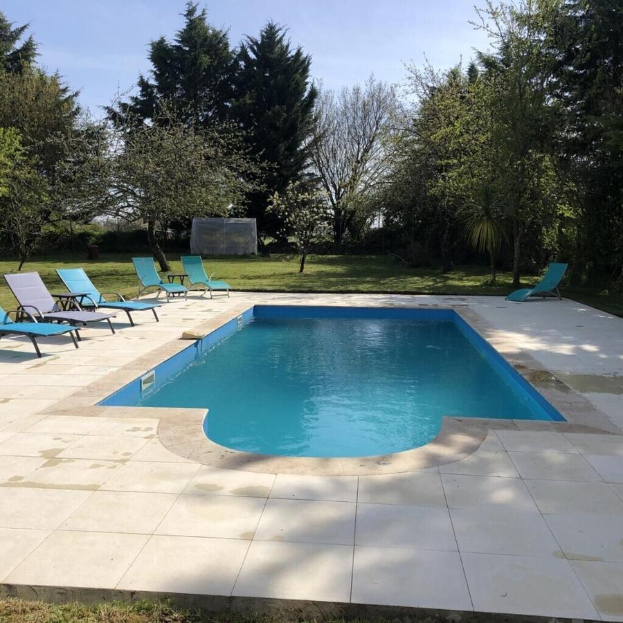 Blacksmiths Cottage in Blanzay - 3 beds Exterior foto