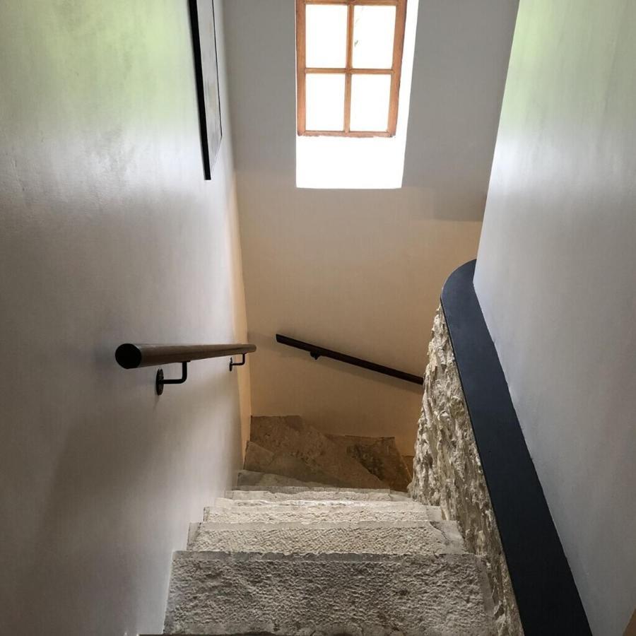 Blacksmiths Cottage in Blanzay - 3 beds Exterior foto